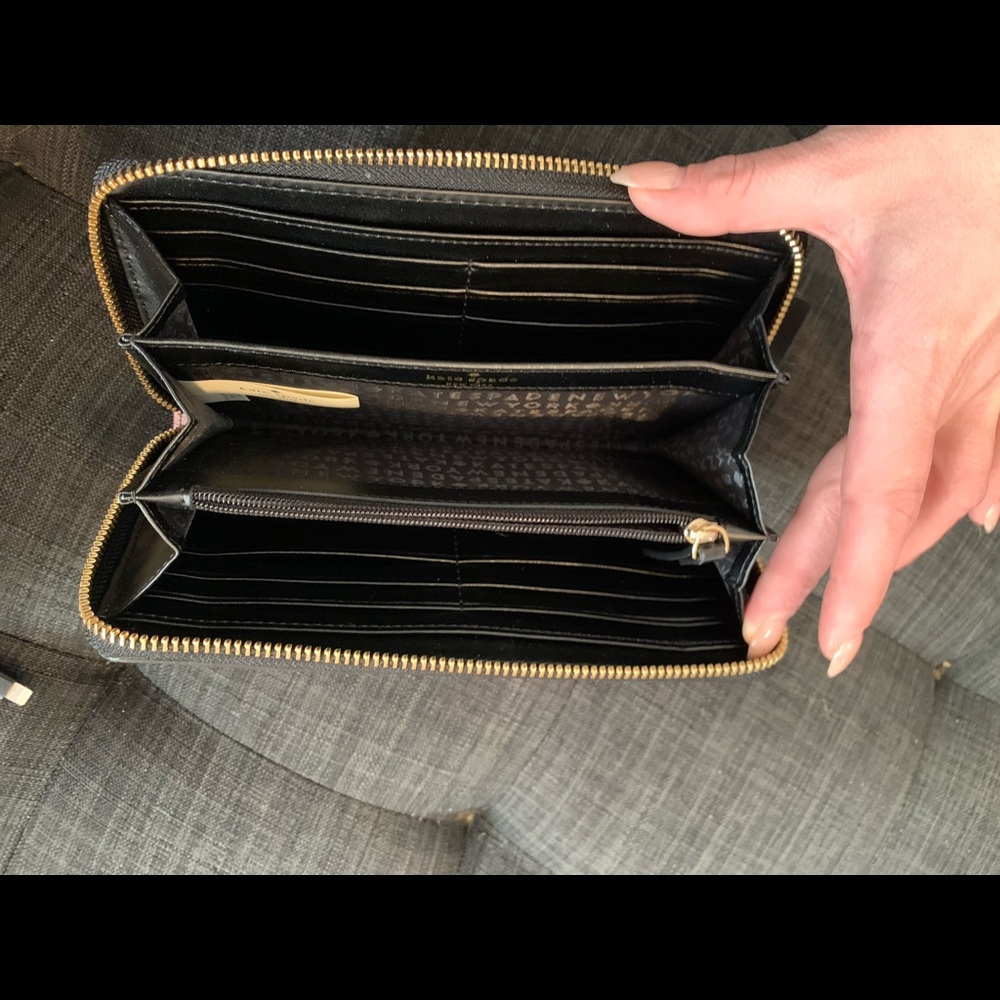 Kate Spade Wallet - Picture 3 of 4